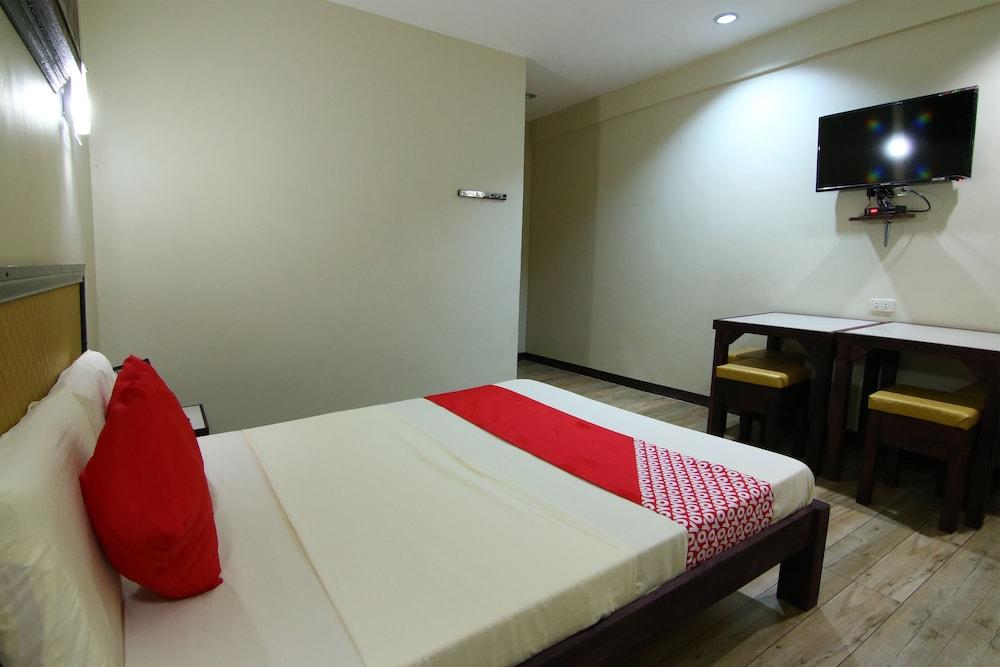 Oyo 110 Asiatel Hotel Pasay Exterior foto