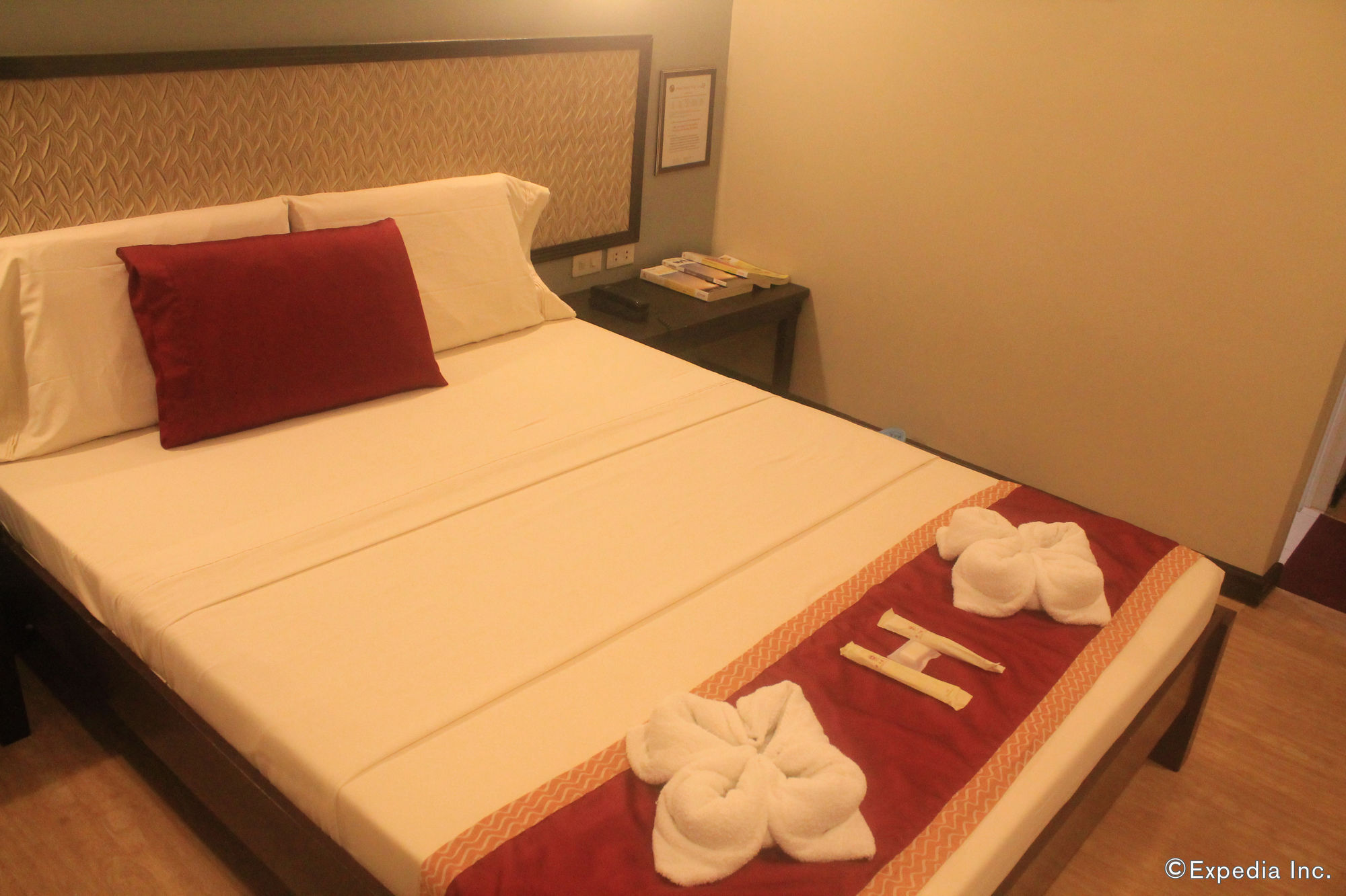 Oyo 110 Asiatel Hotel Pasay Exterior foto